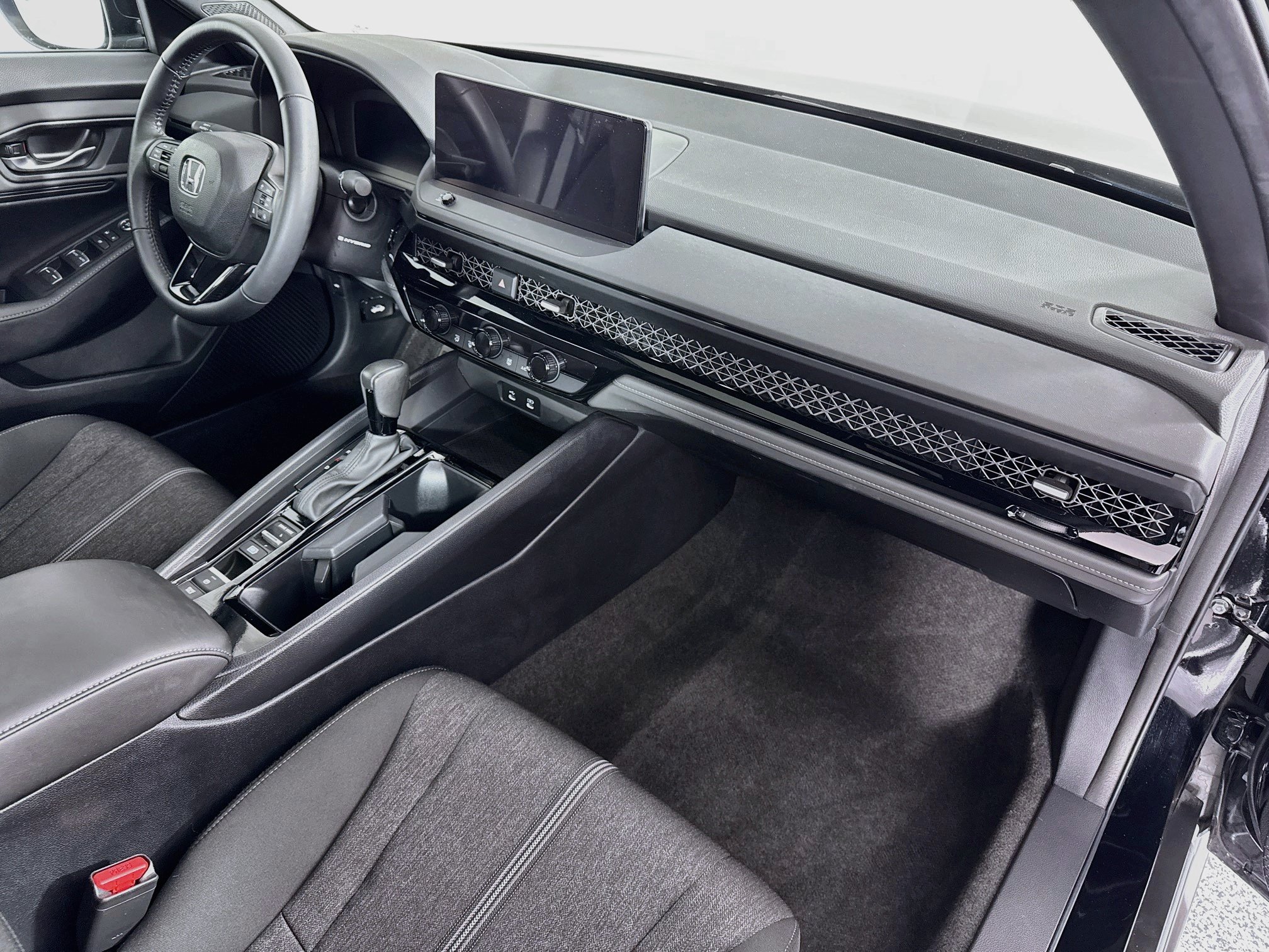 Certified 2024 Honda Accord Sport image 26