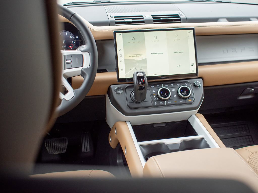 New 2026 Land Rover Defender 110 S image 20