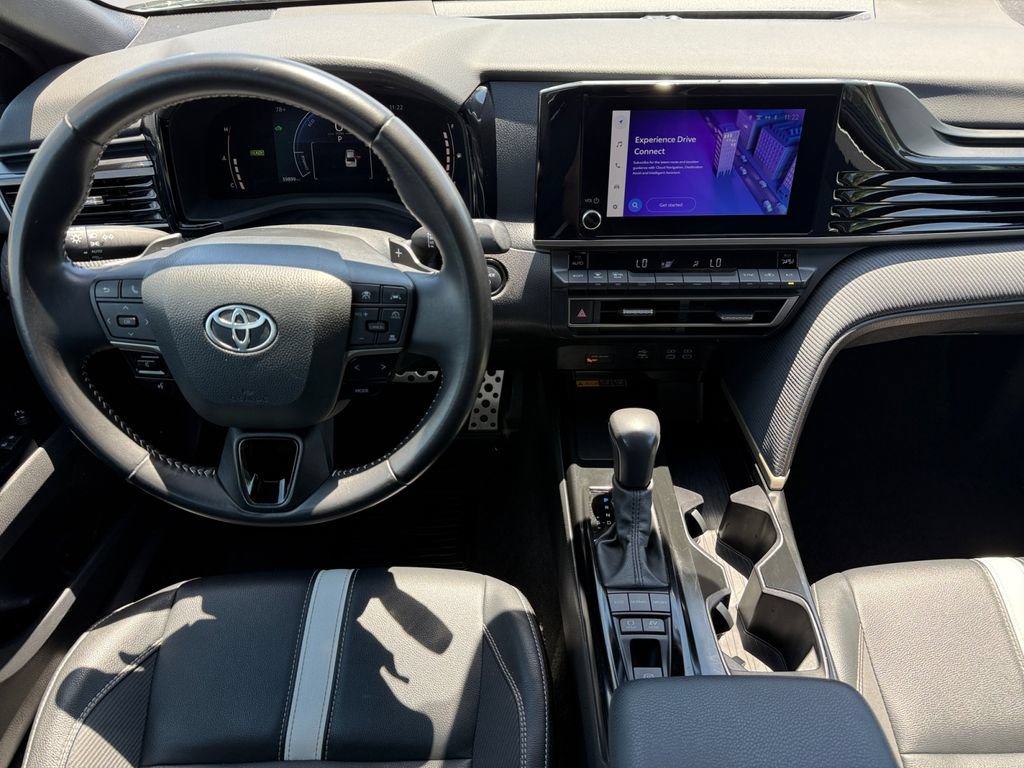 Certified 2025 Toyota Camry SE FWD image 10