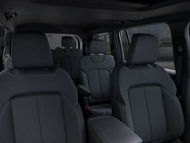 New 2025 Jeep Grand Cherokee L Laredo image 26