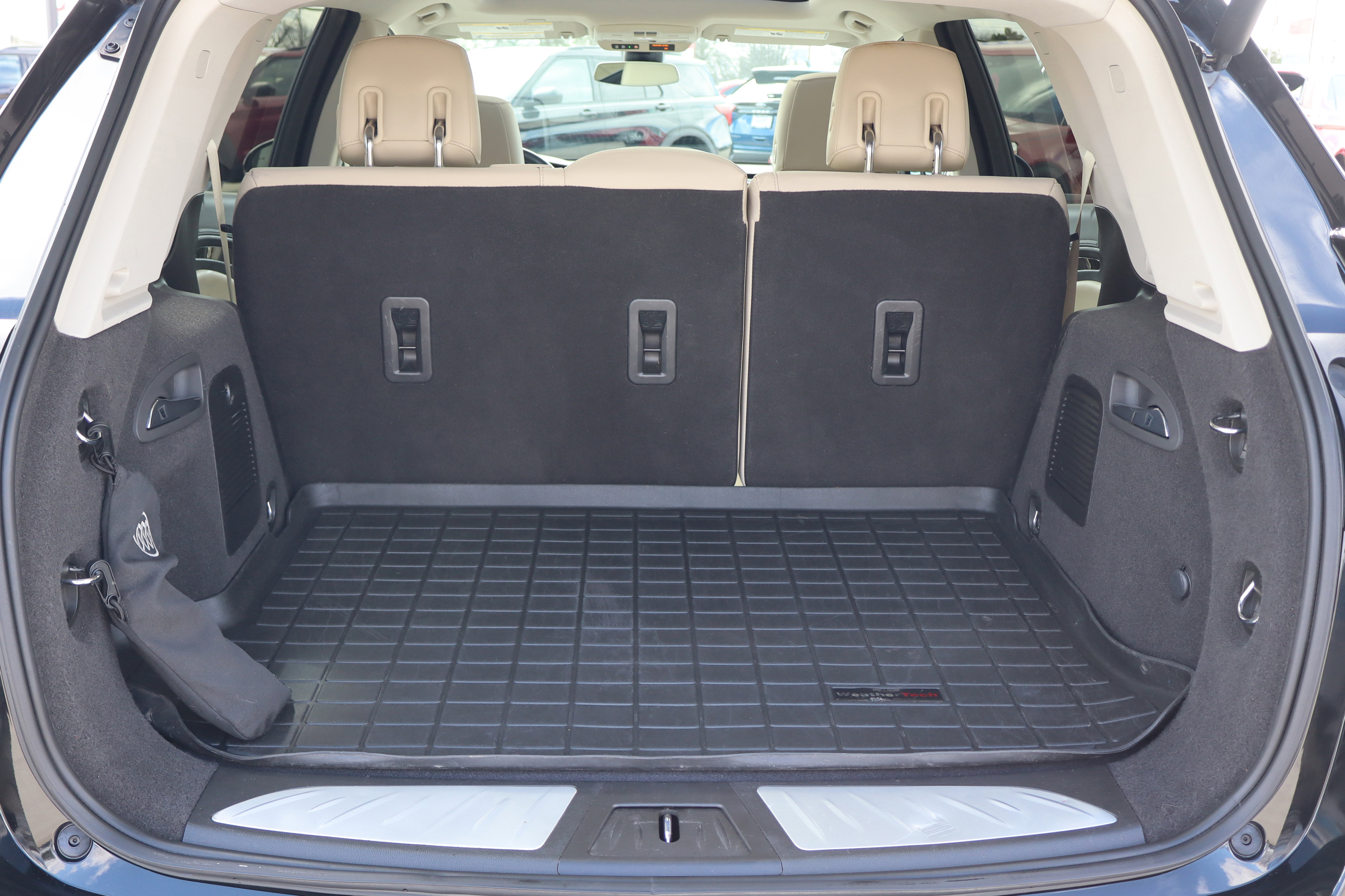 Used 2019 Buick Envision Premium w/ Driver Confidence Package image 28