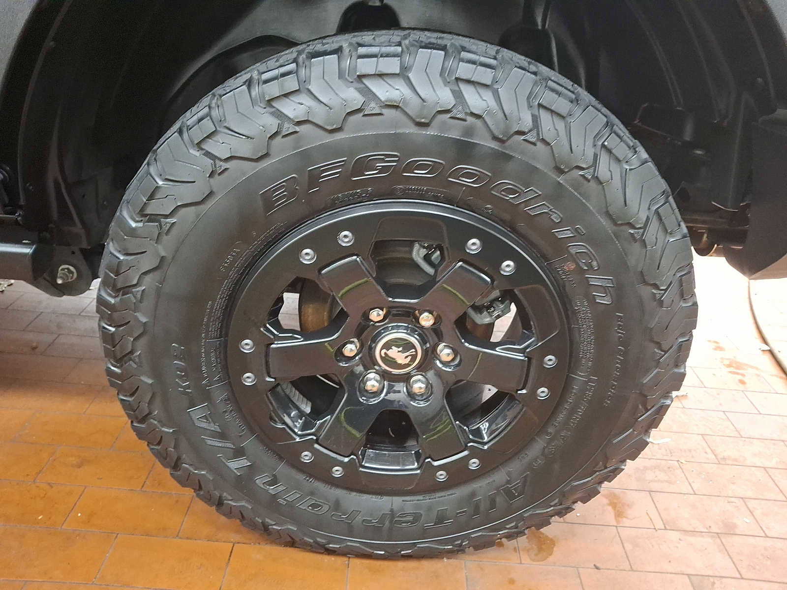 Used 2022 Ford Bronco Badlands image 8