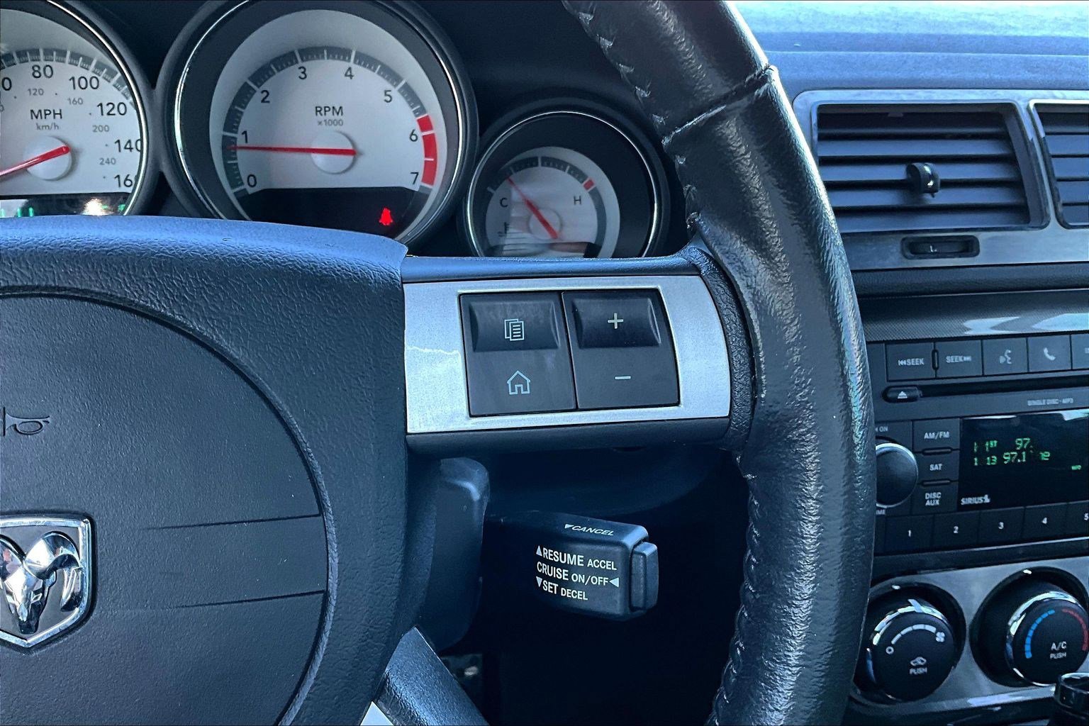 Used 2010 Dodge Challenger R/T RWD image 12