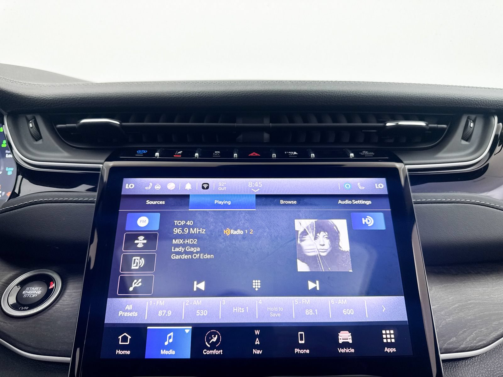 Used 2023 Jeep Grand Cherokee 4WD 4xe image 25