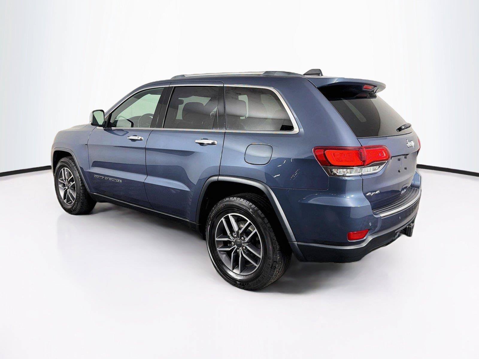 Used 2020 Jeep Grand Cherokee Limited w/ Trailer Tow Group IV AWD/4WD image 9
