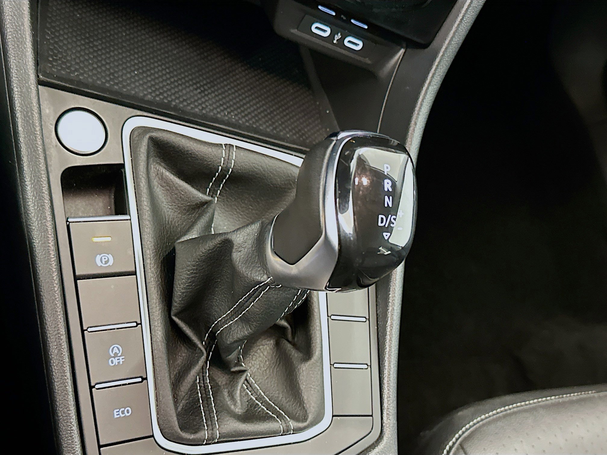 Used 2024 Volkswagen Jetta SE image 24