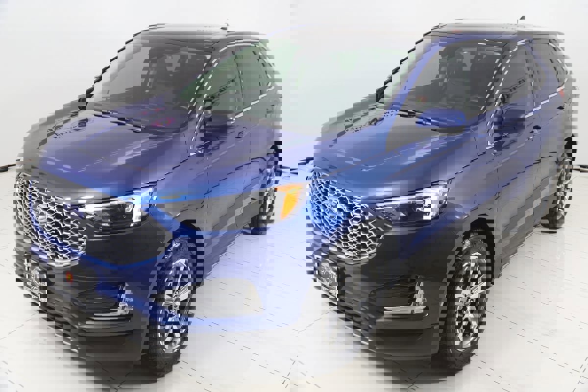 Used 2024 Ford Edge SEL w/ Convenience Package image 19