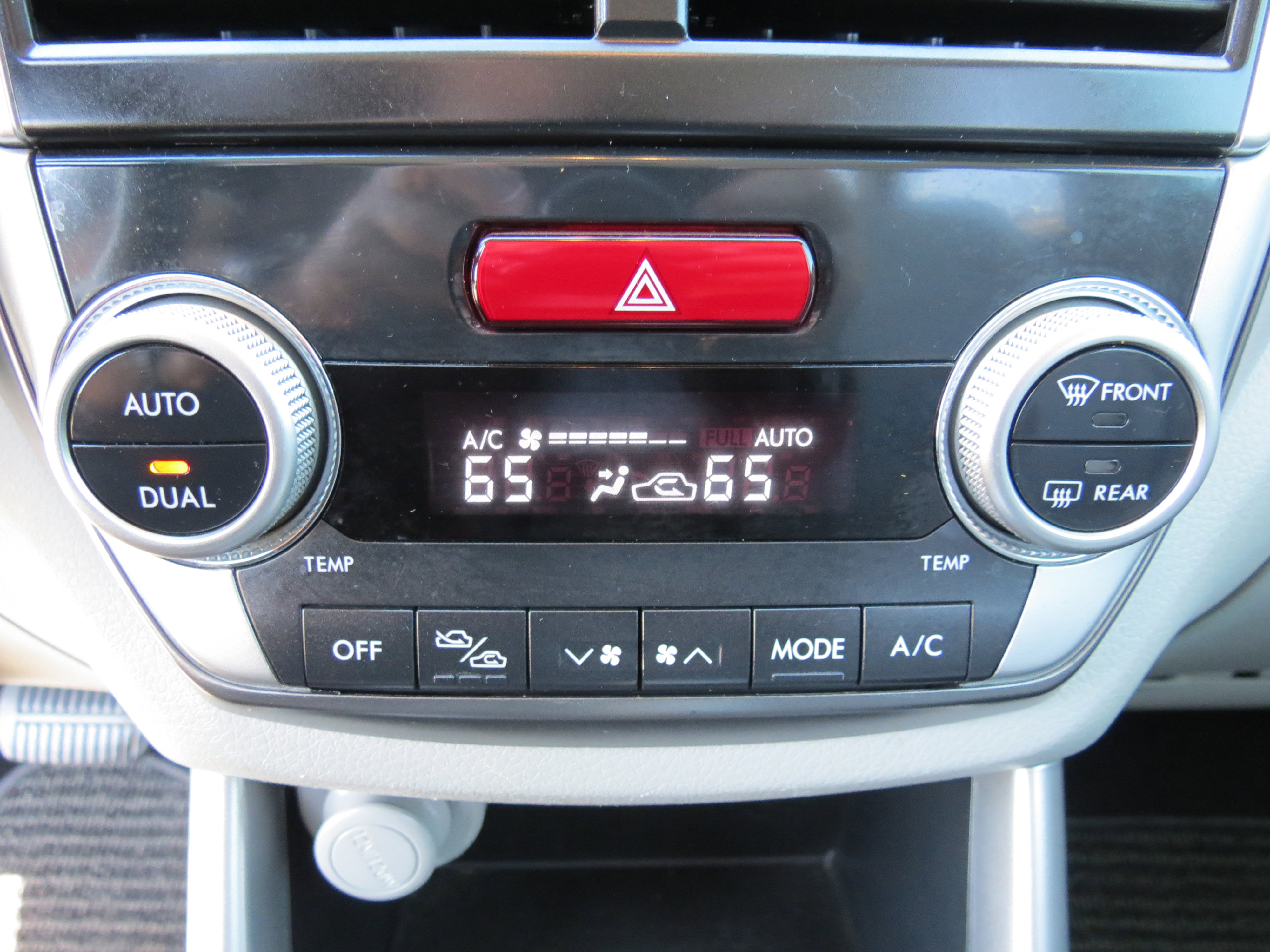 Used 2013 Subaru Forester 2.5X Touring AWD/4WD image 23