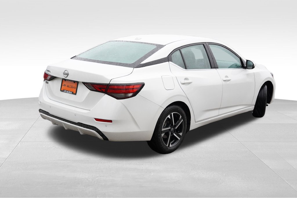 Used 2025 Nissan Sentra SV FWD image 5