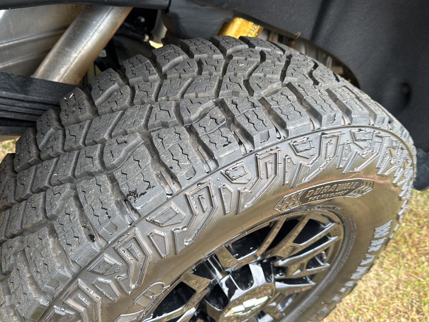 Used 2024 Chevrolet Silverado 2500 ZR2 w/ Technology Package image 34