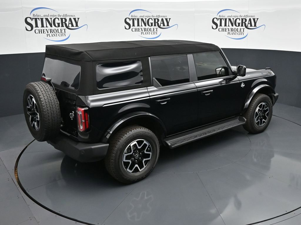 Used 2025 Ford Bronco Outer Banks image 15
