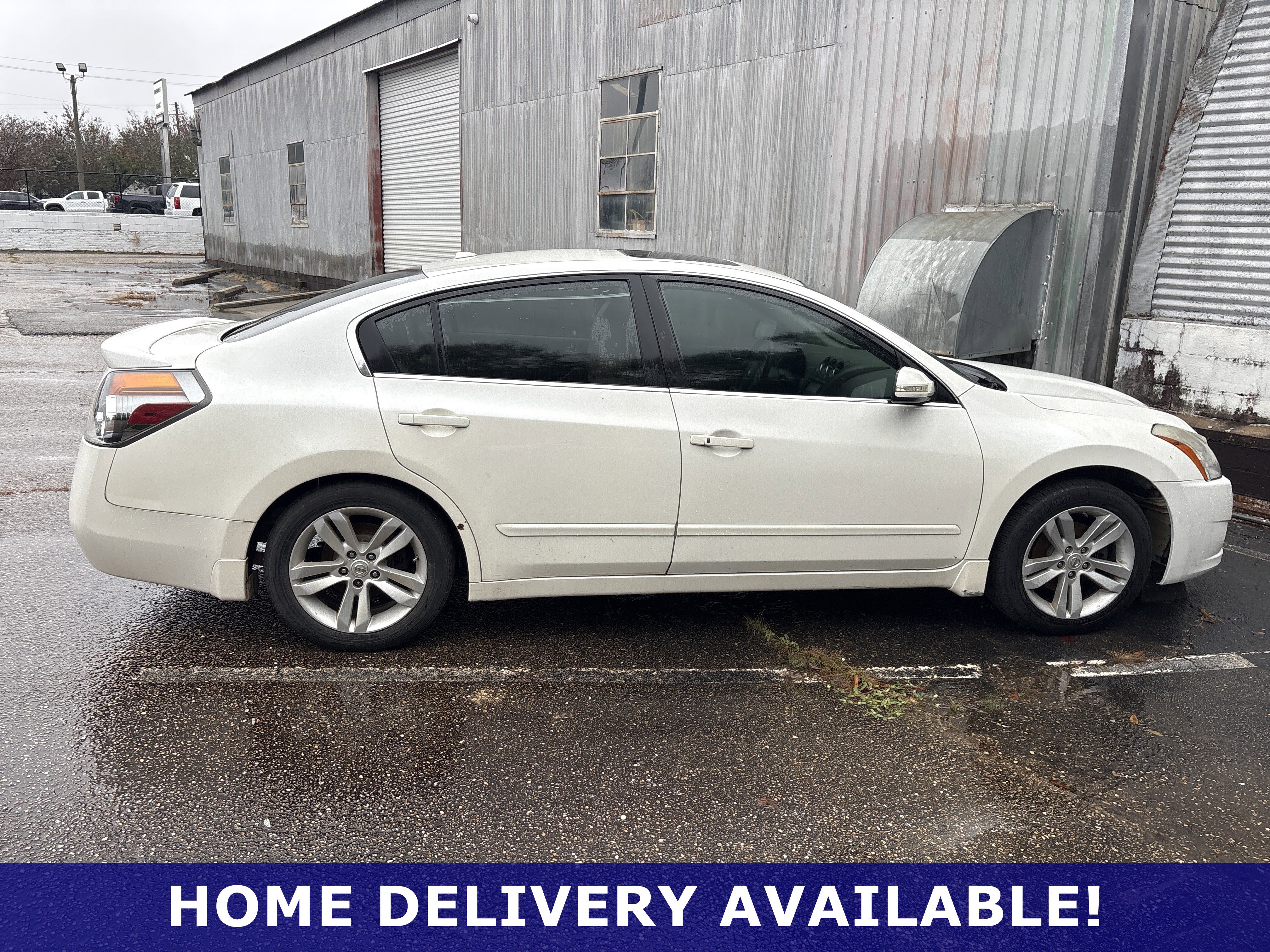 Used 2012 Nissan Altima 3.5 SR w/ Sport Pkg image 4