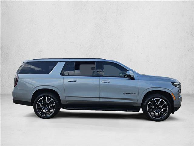 Used 2025 Chevrolet Suburban RST w/ Comfort Package RWD image 4