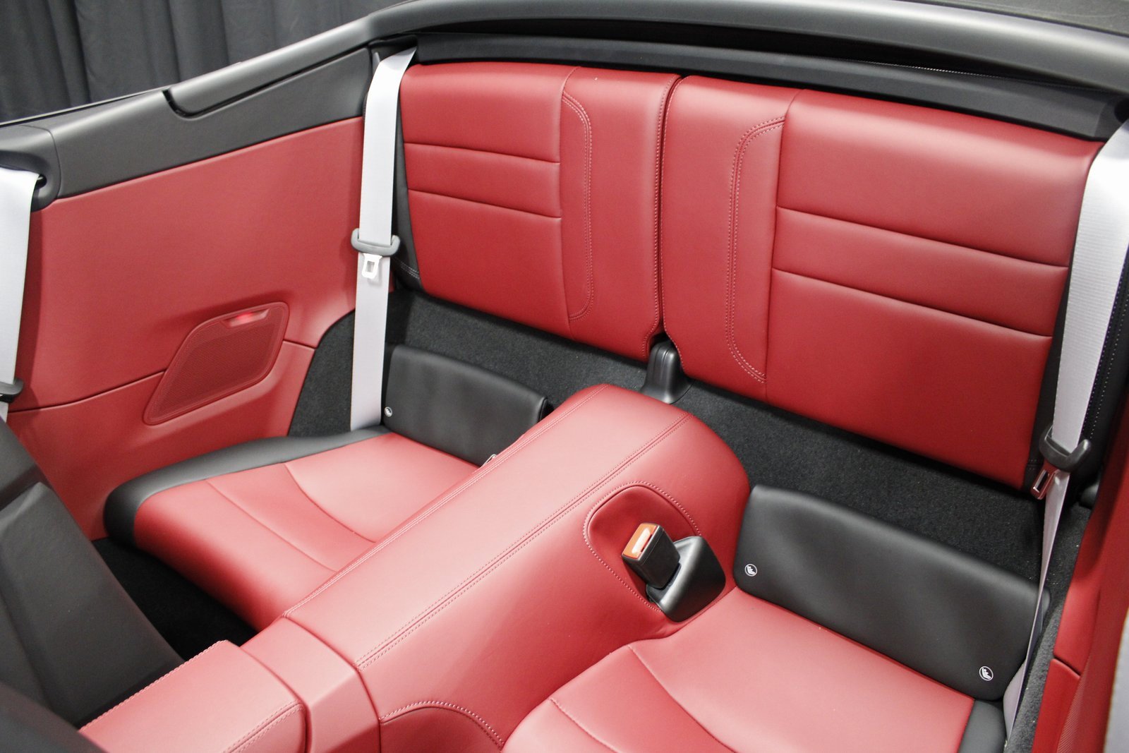 Certified 2025 Porsche 911 Carrera image 18