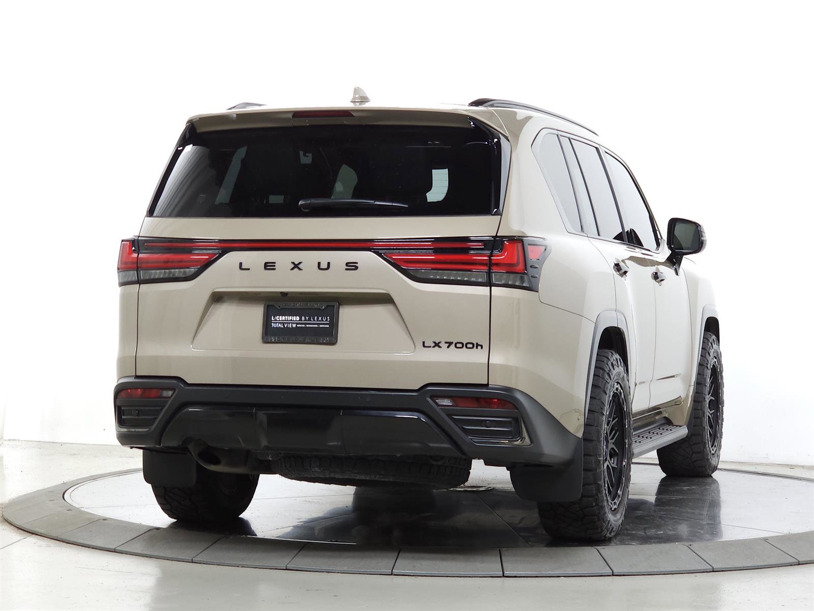 Certified 2025 Lexus LX 700h Overtrail AWD/4WD image 11