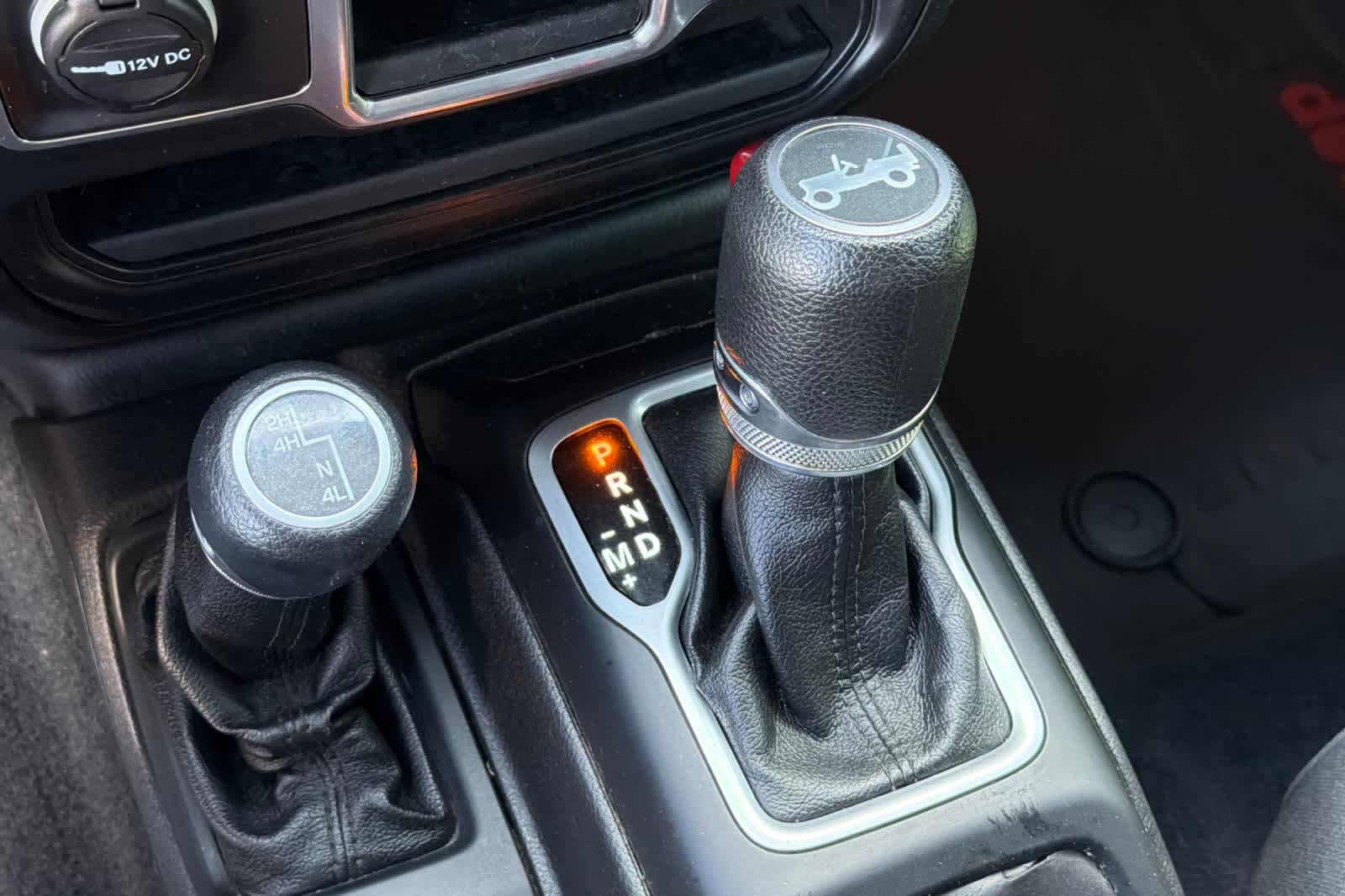 Used 2018 Jeep Wrangler Unlimited Sport AWD/4WD image 23