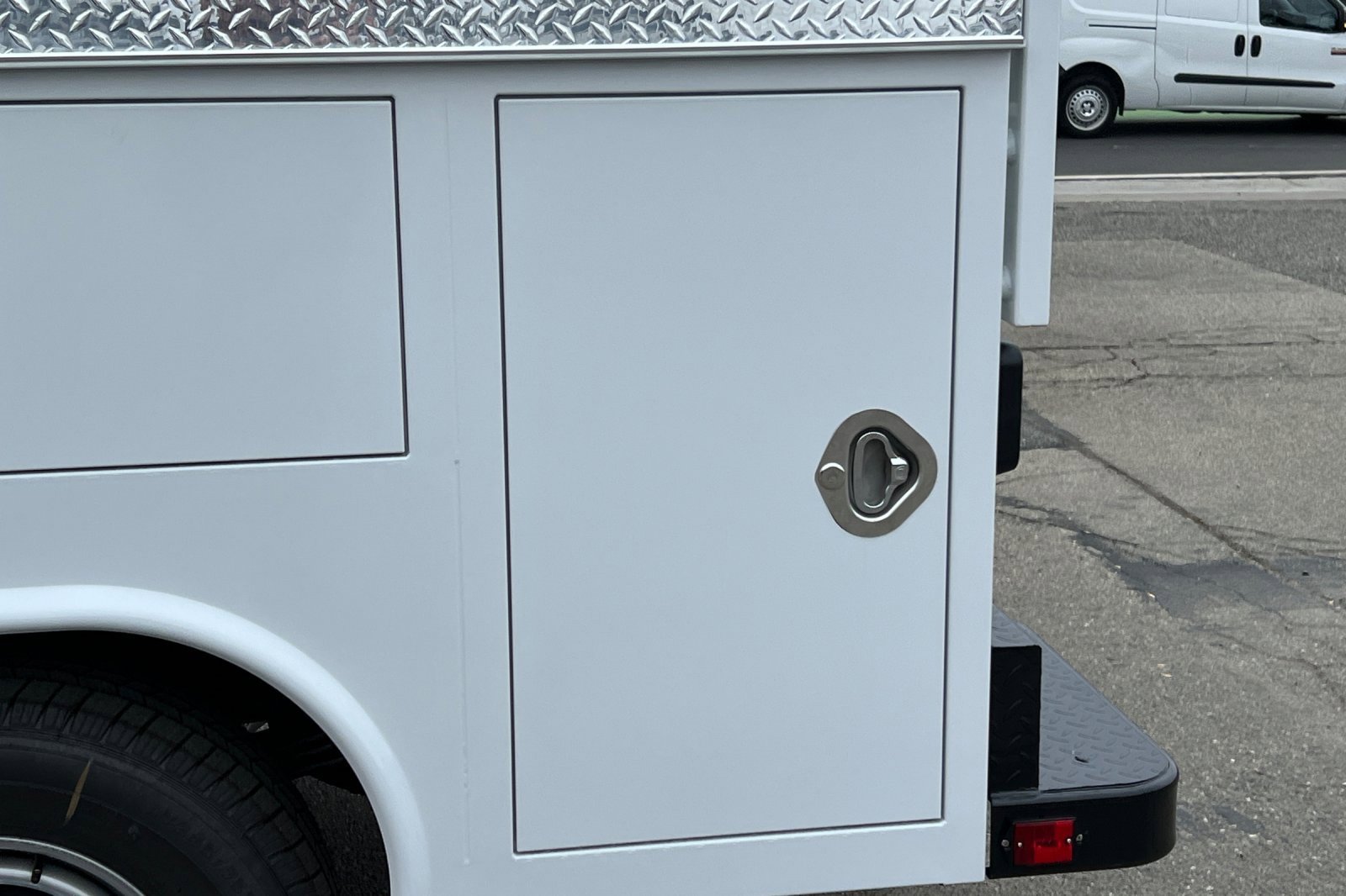 New 2026 Ford F250 XL w/ XL Chrome Package image 20