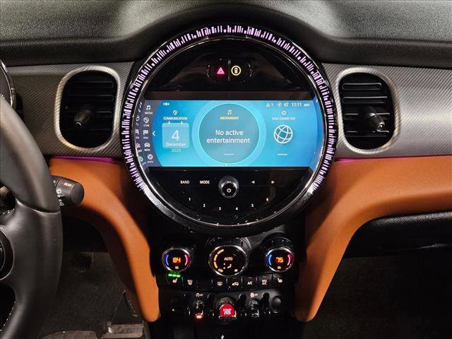 Used 2024 MINI Cooper 2-Door Hardtop w/ Signature Upholstery Package image 15
