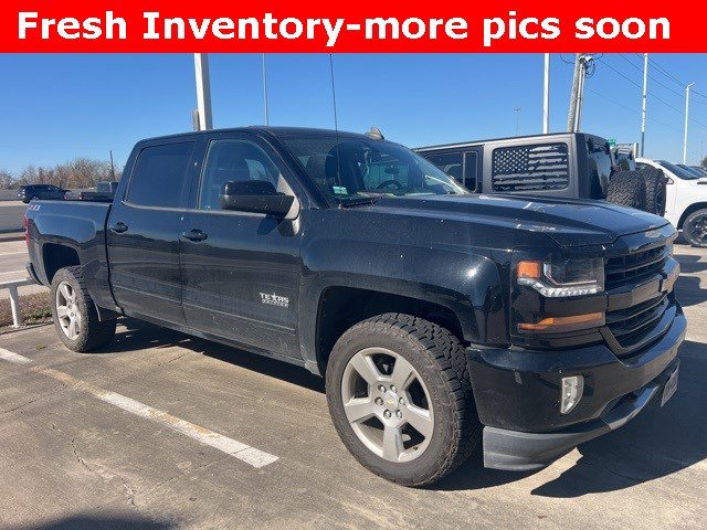 Used 2018 Chevrolet Silverado 1500 LT w/ Texas Edition image 3