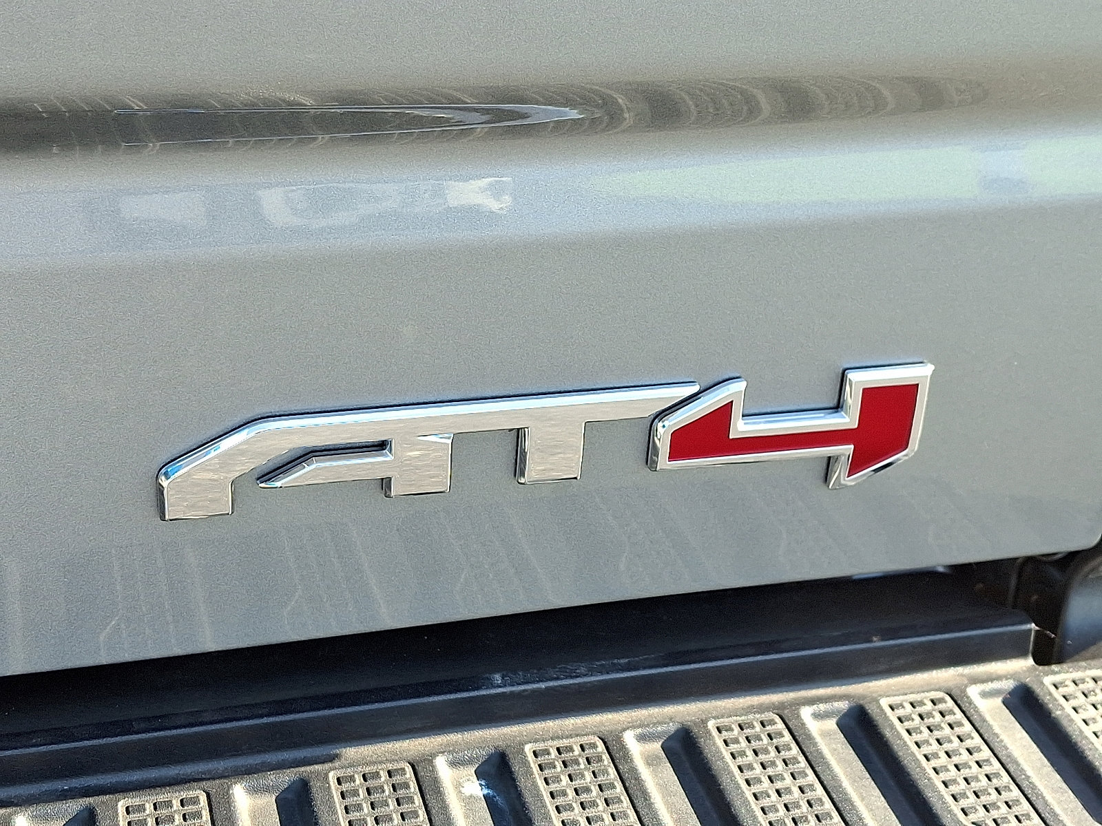 Used 2025 GMC Sierra 1500 AT4 image 37