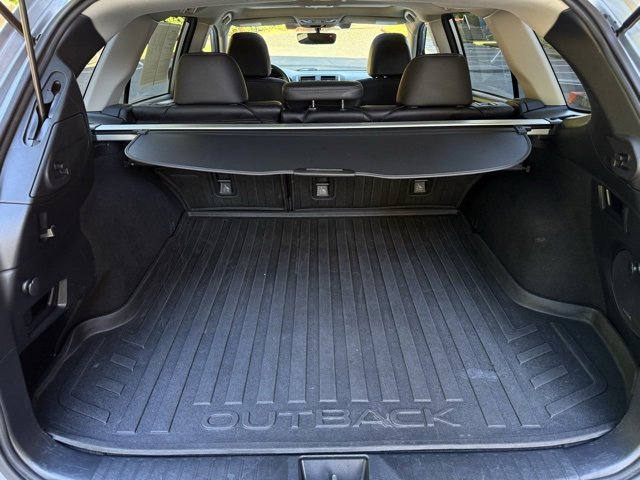 Used 2018 Subaru Outback 3.6R Limited image 30