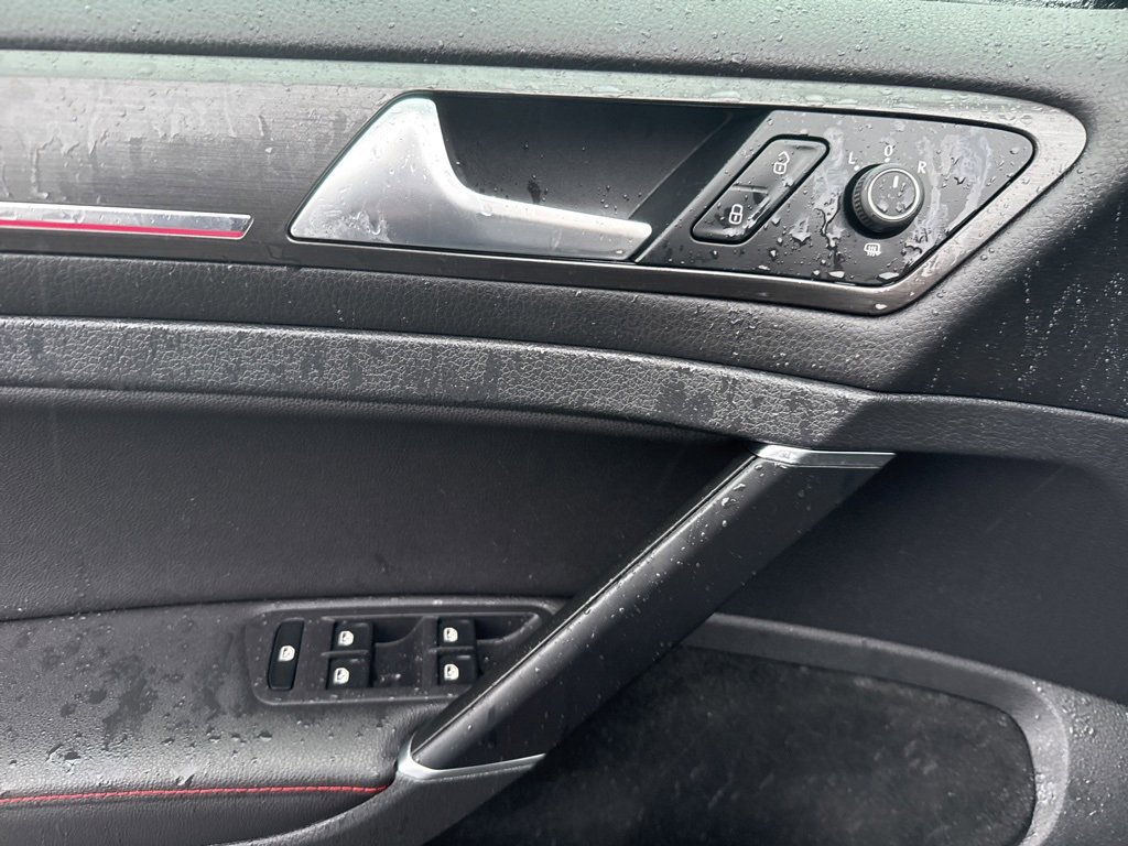 Used 2021 Volkswagen GTI Autobahn image 12