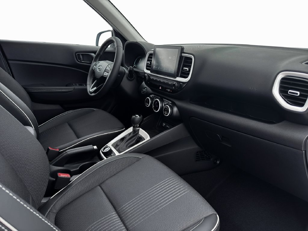 New 2026 Hyundai Venue SEL FWD image 23