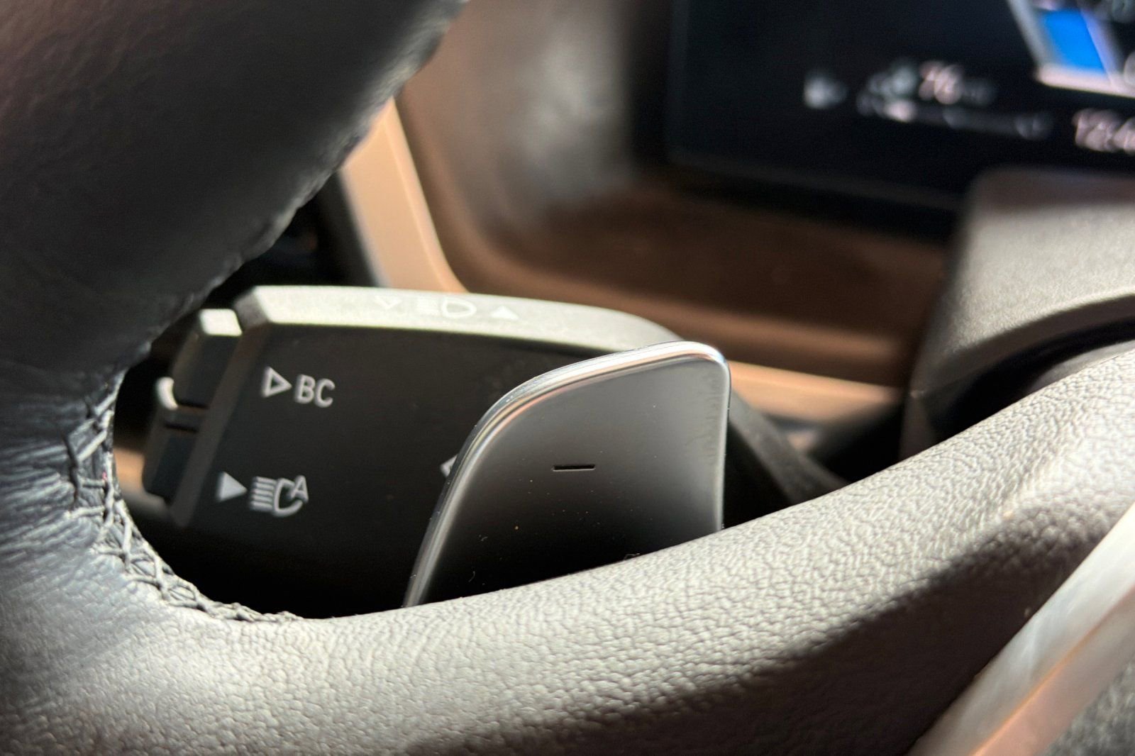 Used 2024 BMW X5 xDrive50e w/ Premium Package image 35