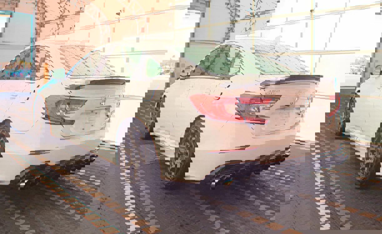 Used 2019 Honda Accord Sport image 9