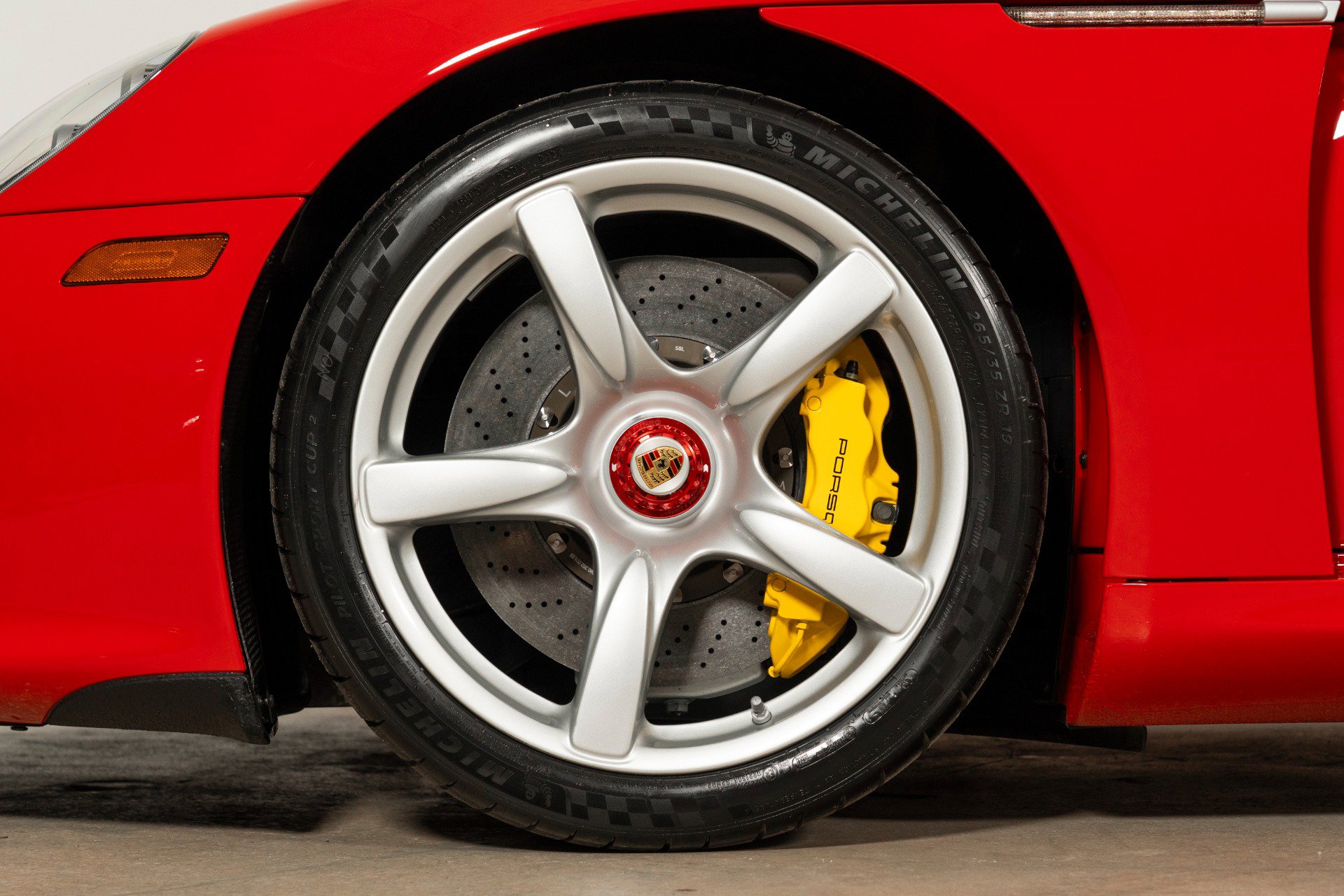 Used 2004 Porsche Carrera GT image 41