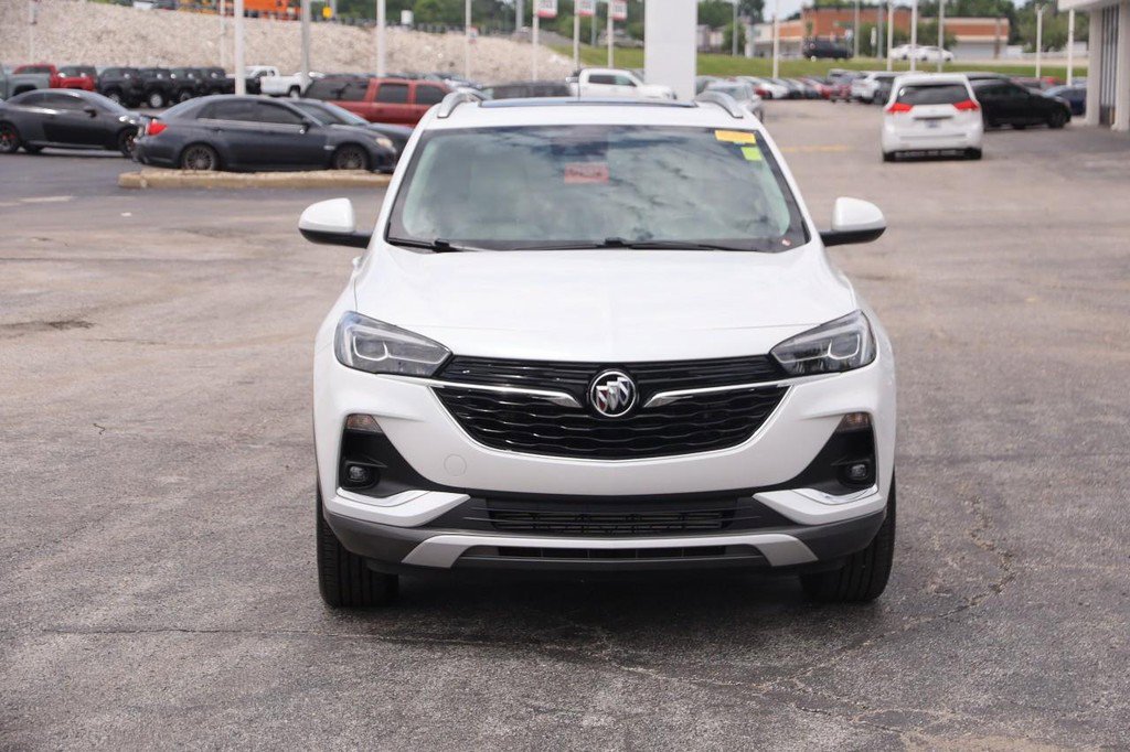 Used 2023 Buick Encore GX Essence w/ Experience Buick Package FWD image 5