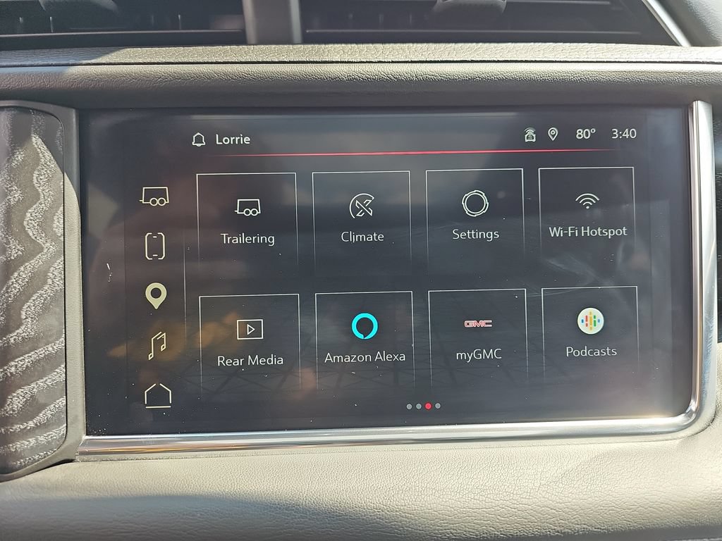 Used 2024 GMC Yukon Denali w/ Advanced Technology Package AWD/4WD image 29