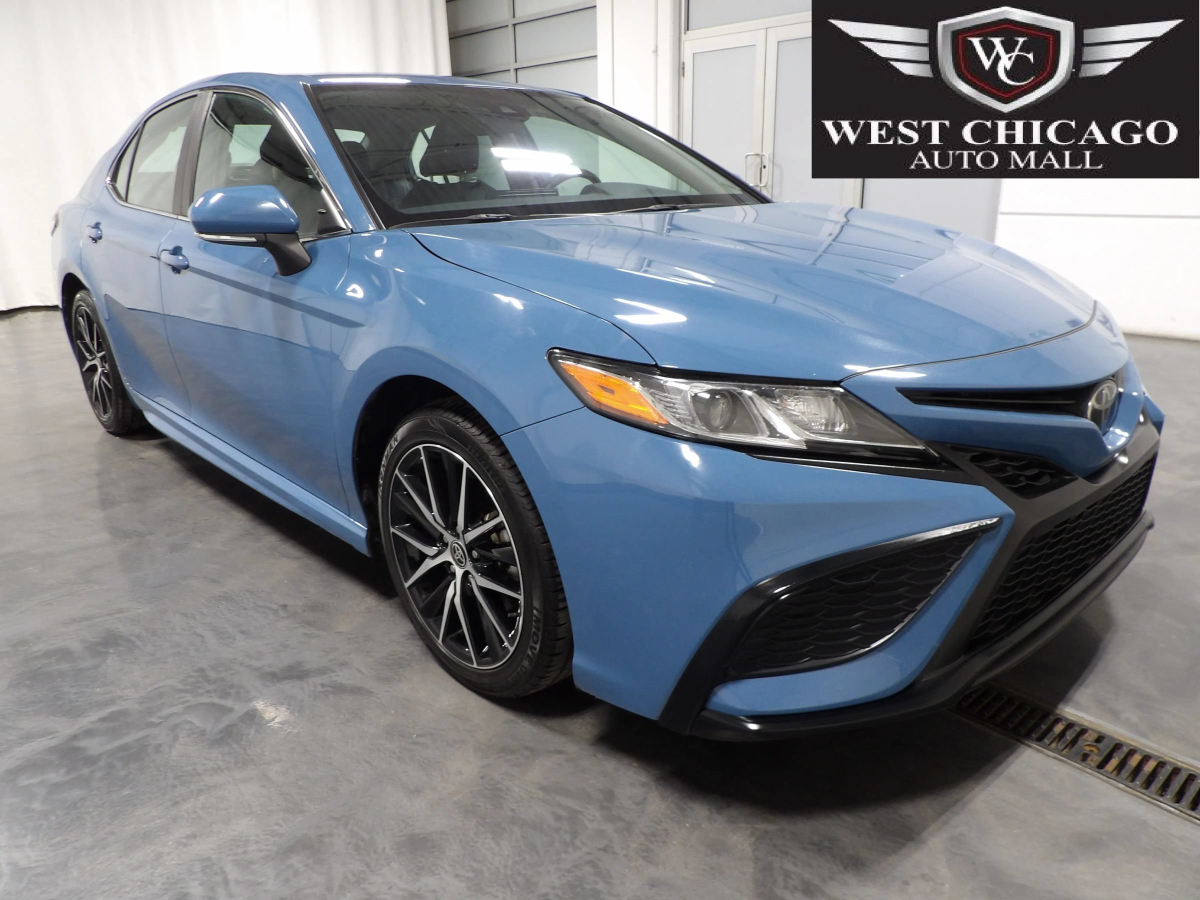 Used 2023 Toyota Camry SE
