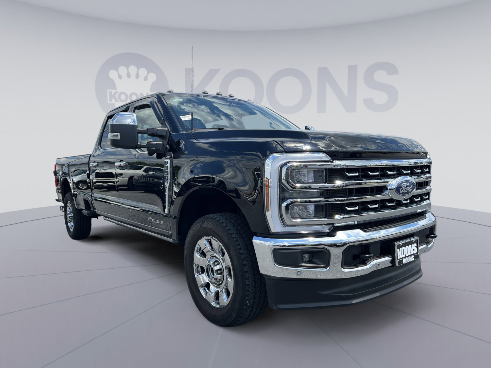 Certified 2025 Ford F350 Lariat w/ Lariat Ultimate Package AWD/4WD image 10