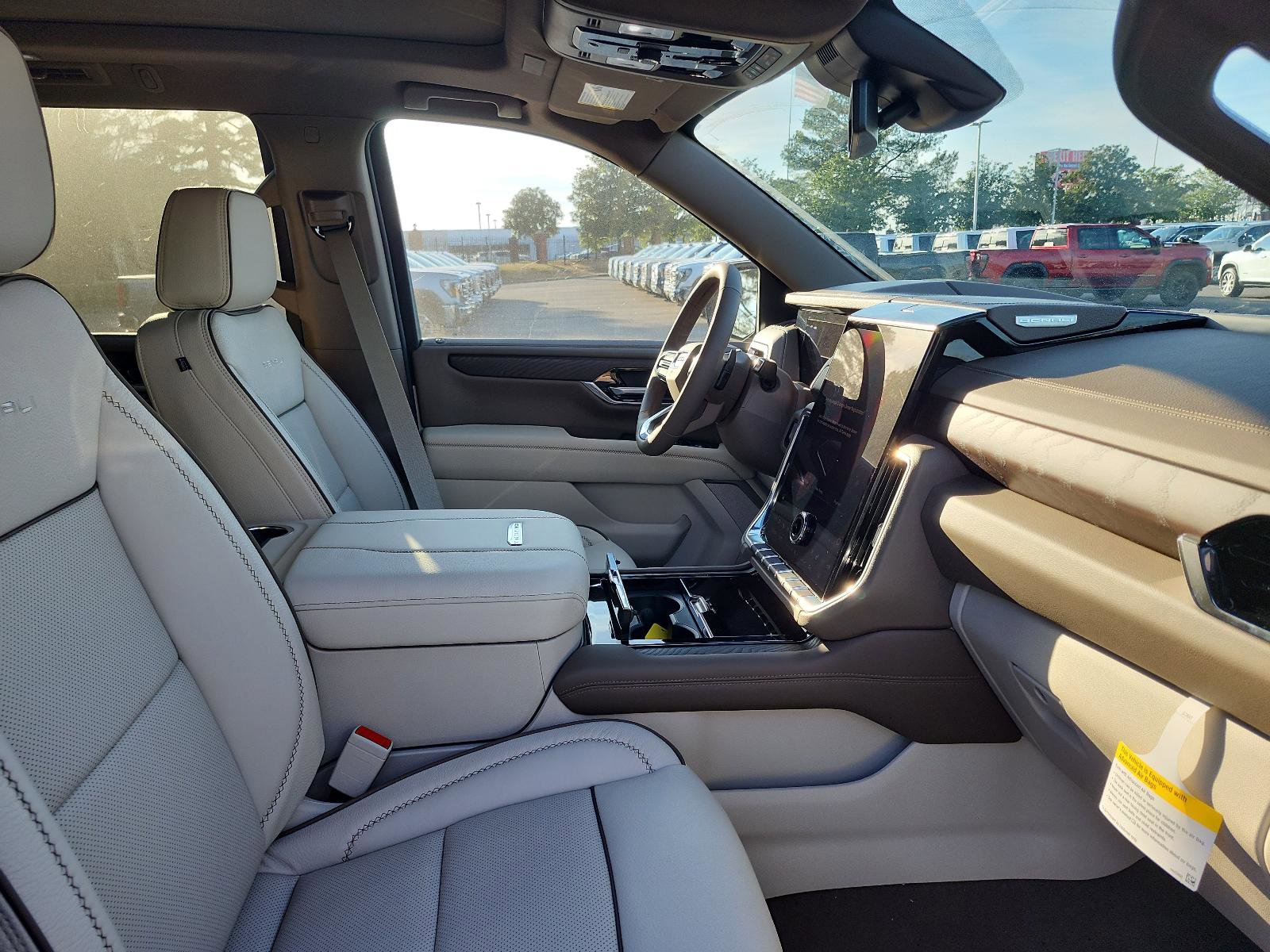 New 2026 GMC Yukon Denali w/ Sun & Power Step Package image 6