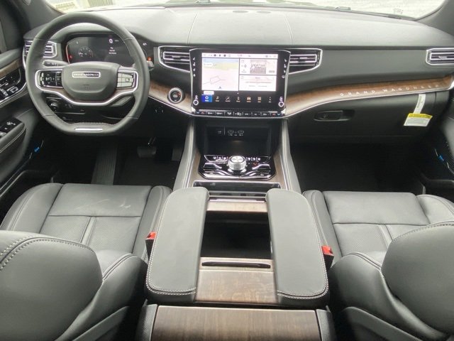 New 2024 Jeep Grand Wagoneer Series I w/ HD Trailer Tow Package image 36