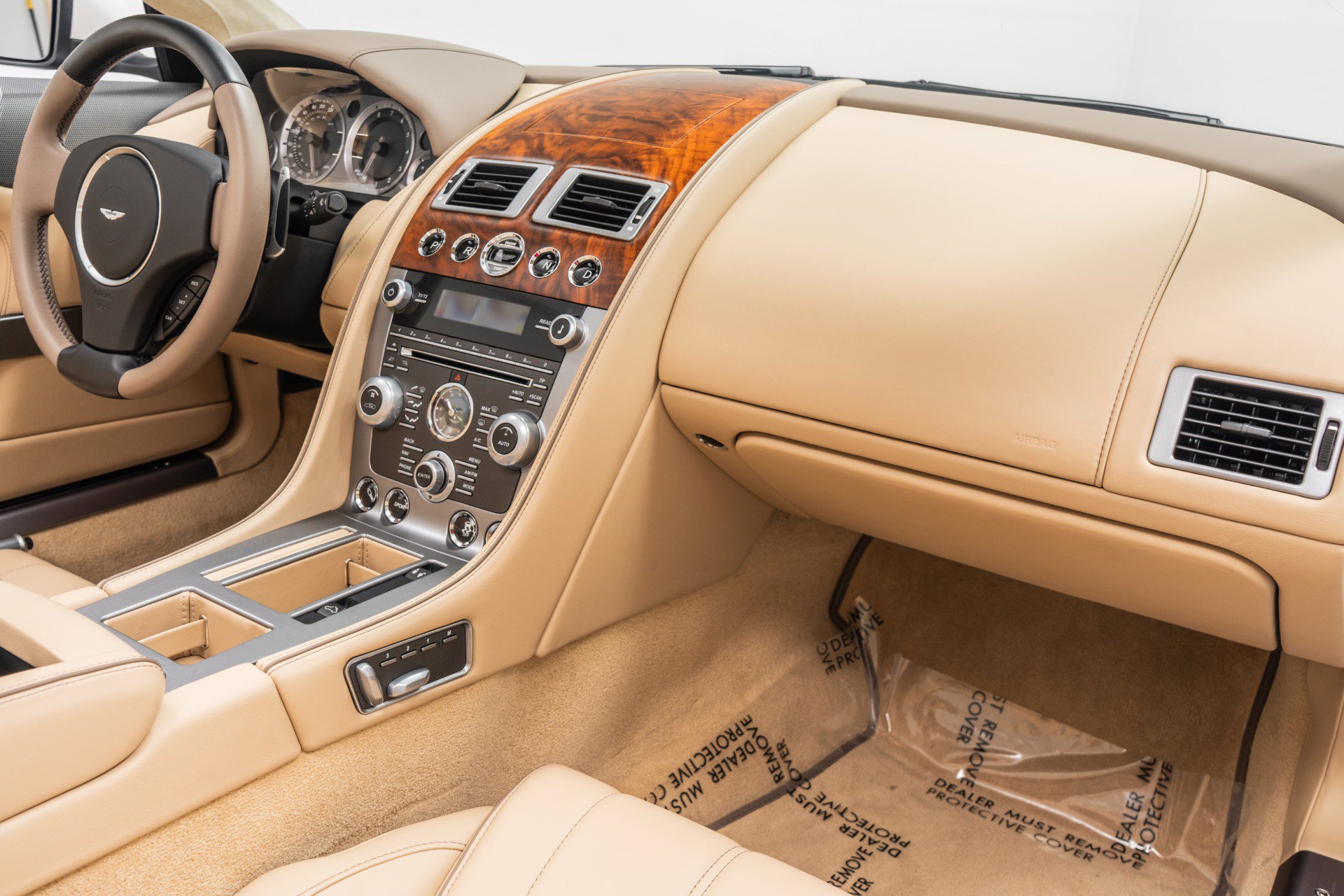 Used 2014 Aston Martin DB9 Volante -Very Low Miles, Pearl image 14