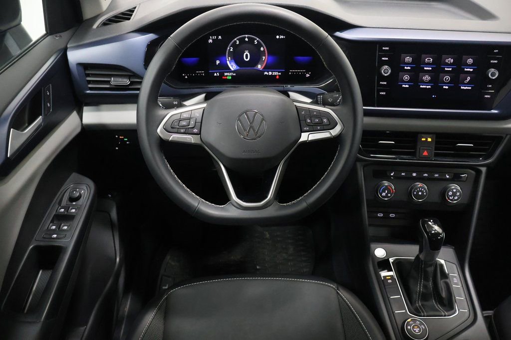 Used 2022 Volkswagen Taos SE image 16