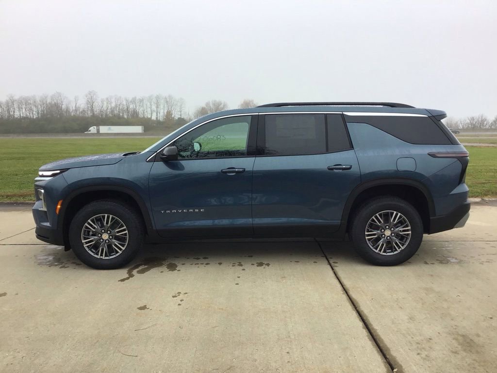 New 2026 Chevrolet Traverse LT image 9