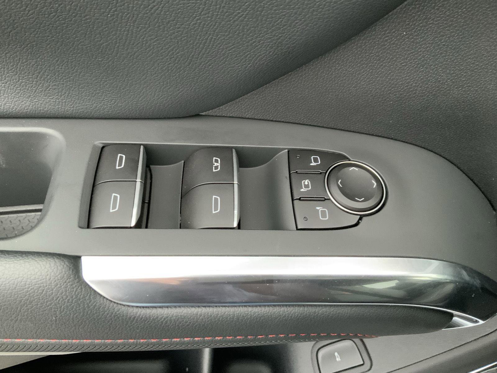 New 2026 Chevrolet Traverse RS w/ LPO, Floor Liner Package image 28