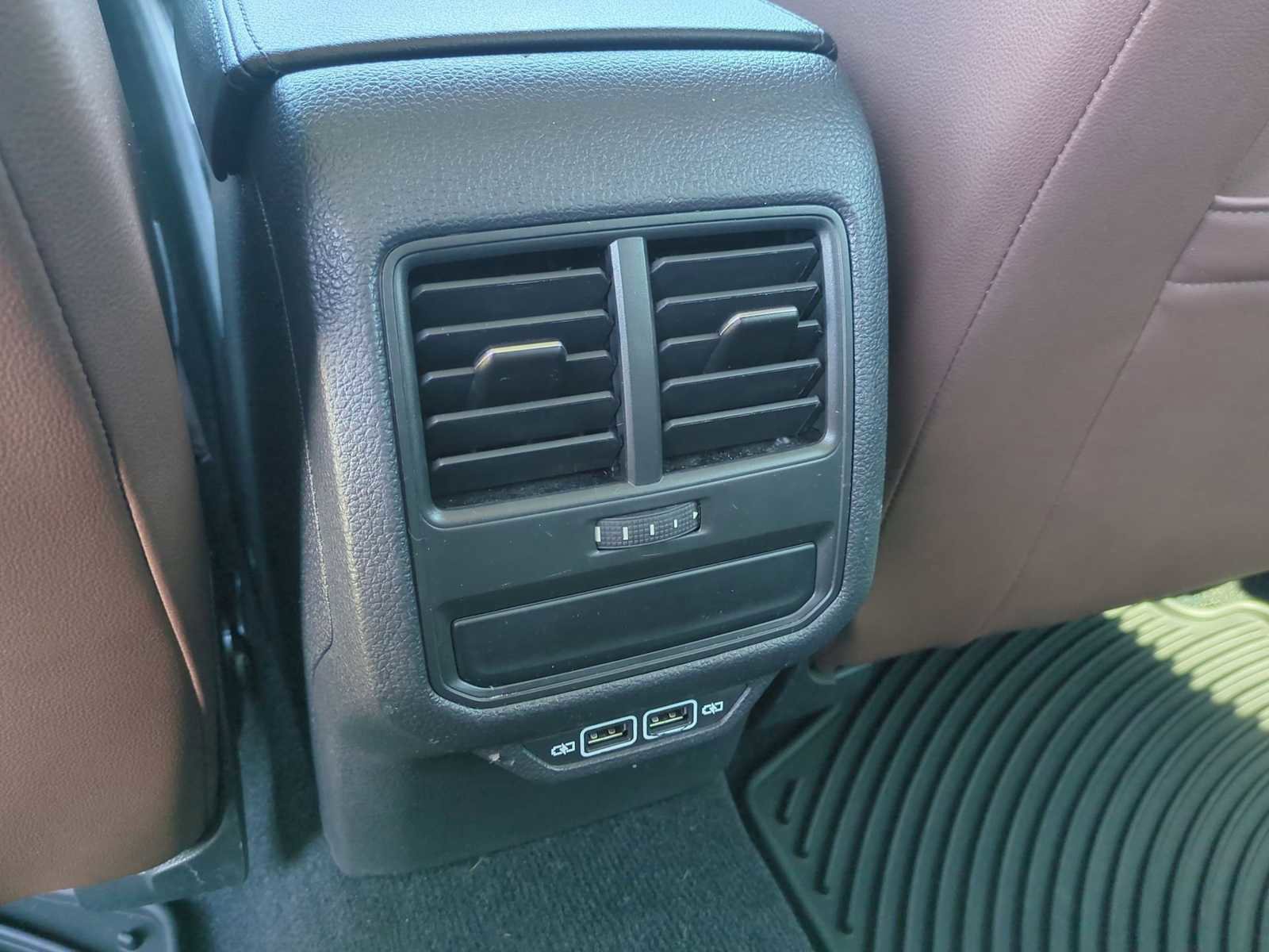 Used 2022 Volkswagen Passat 2.0T SE image 21