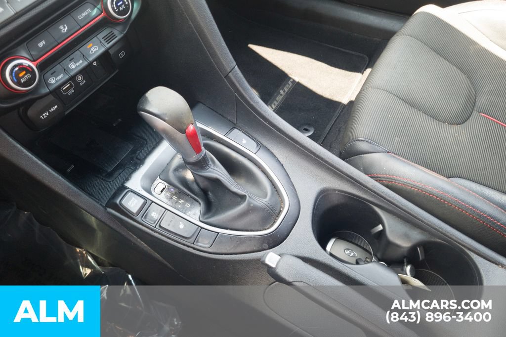 Used 2019 Hyundai Veloster 2.0 Premium FWD image 23