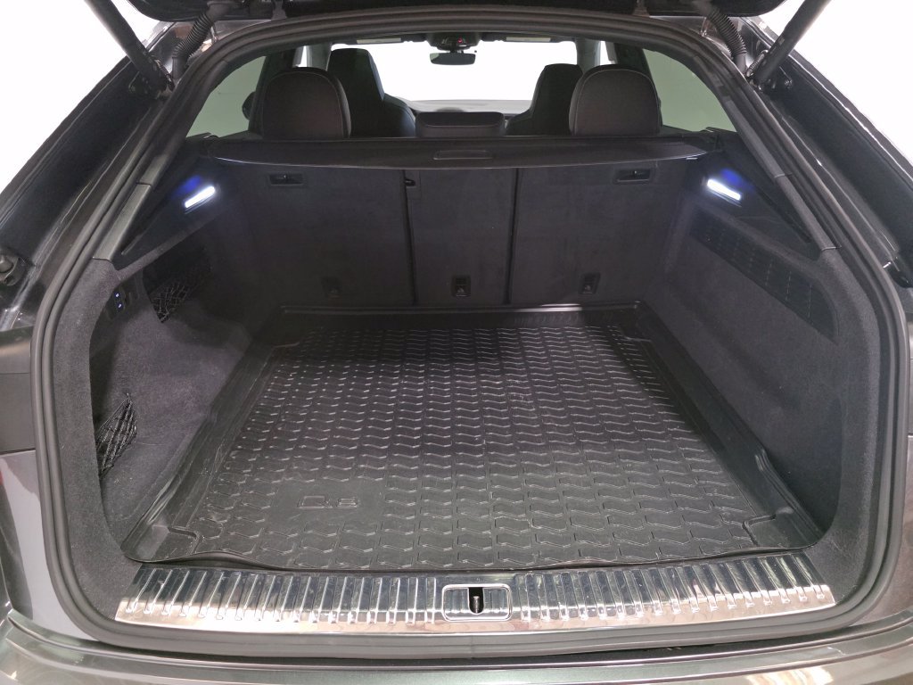 Certified 2023 Audi SQ8 Premium Plus w/ Black Optic Package AWD/4WD image 9