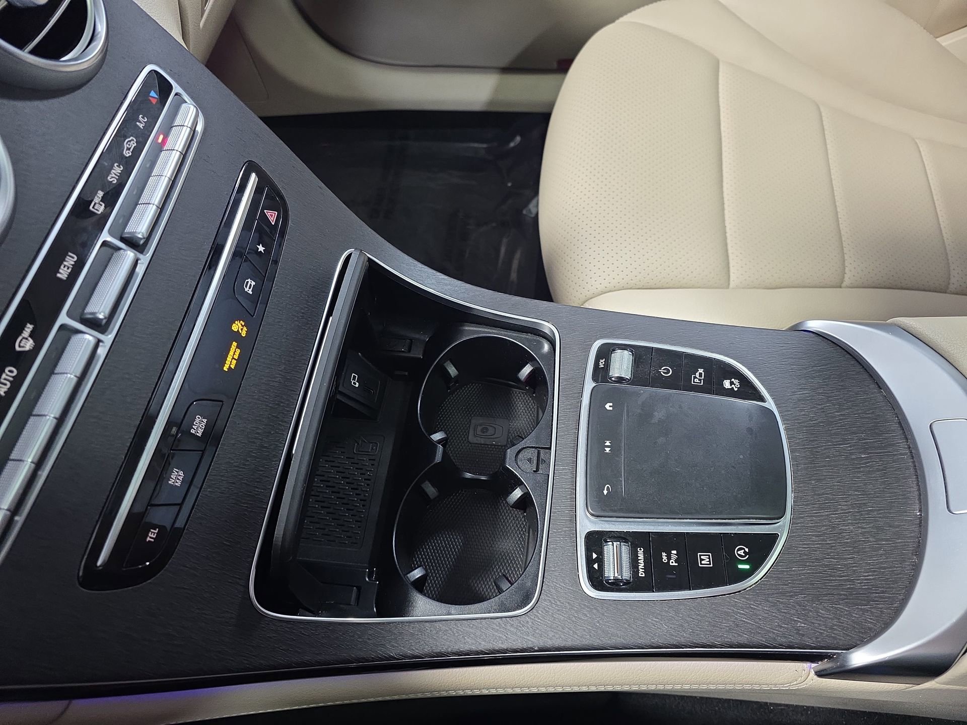 Used 2021 Mercedes-Benz GLC 300 4MATIC image 25