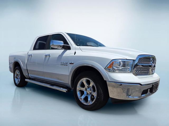 Used 2015 RAM 1500 Laramie w/ Convenience Group AWD/4WD image 2