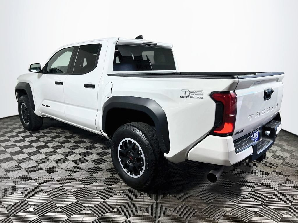 Used 2024 Toyota Tacoma TRD Off-Road AWD/4WD image 5