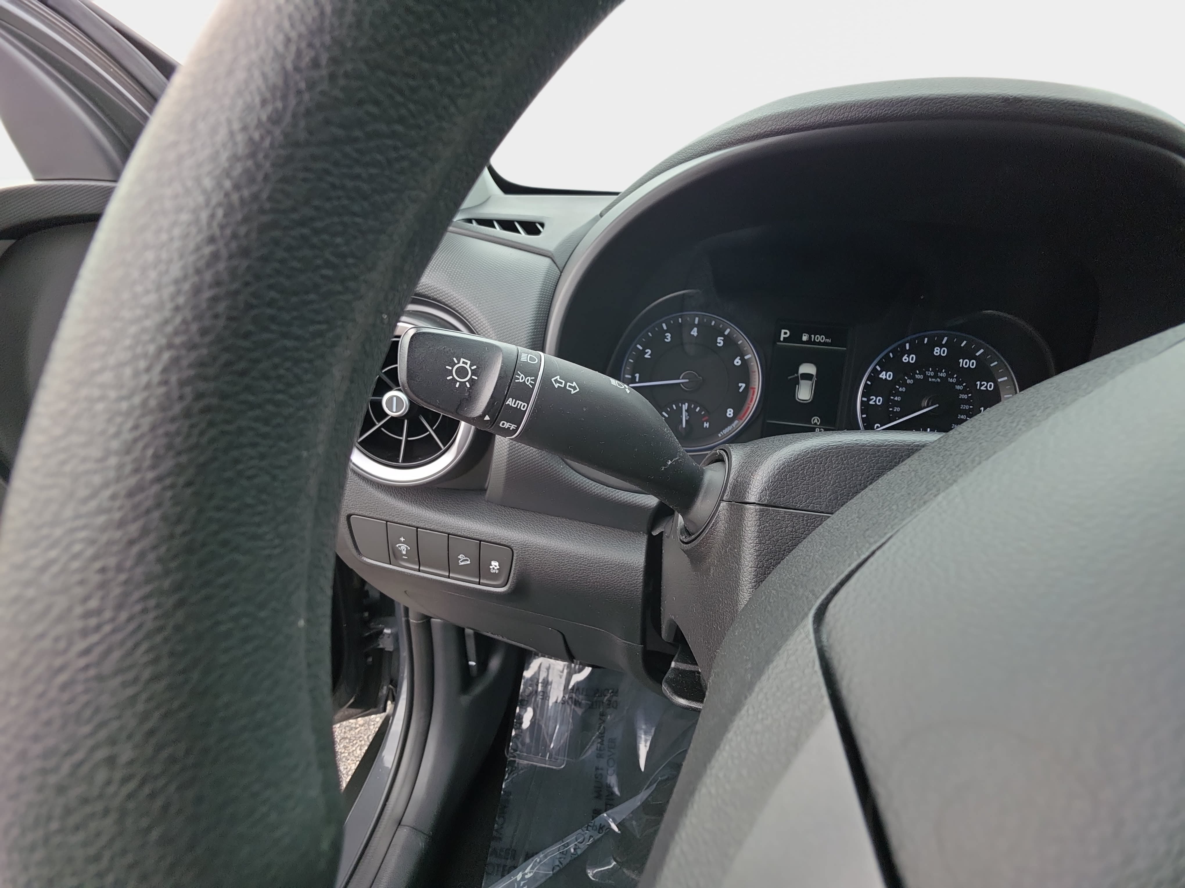 Used 2023 Hyundai Kona SE FWD image 24