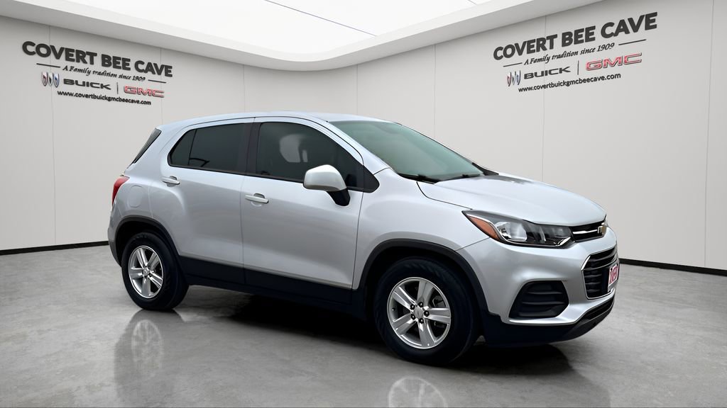 Certified 2020 Chevrolet Trax LS w/ Tint and Cruise Package image 12