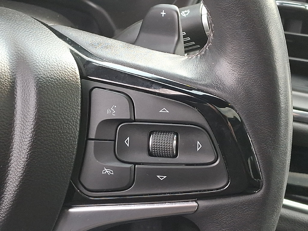 Used 2024 Buick Enclave Avenir w/ Avenir Technology Package AWD/4WD image 28