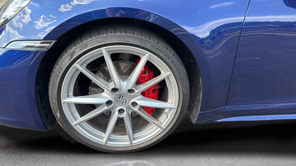 Used 2022 Porsche 911 Carrera RWD image 16